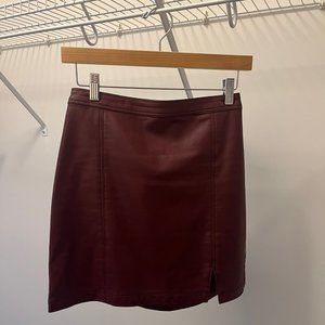 Abercrombie Vegan Leather Zippered Skirt - Maroon - Size S [LIKE NEW]